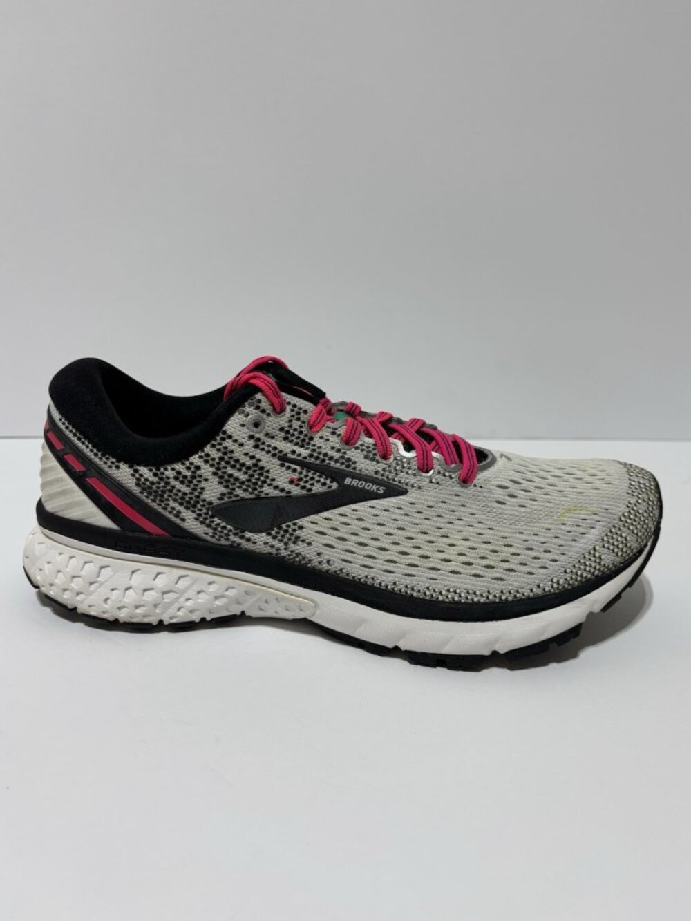 Brooks Women’s Ghost 11 Running Shoes, Size 10 M